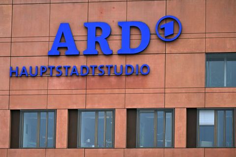 Logo an ARD-Hauptstadtstudio in Berlin