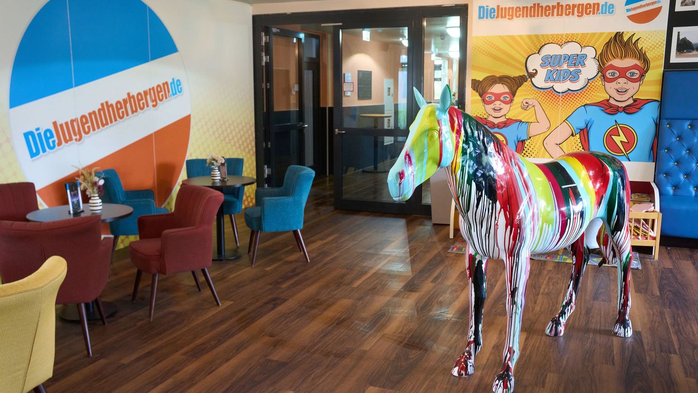 Mehr als eine Million Übernachtungen in den Jugendherbergen werden für 2026 angepeilt. (Archivbild) Foto: Thomas Frey/dpa