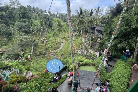 Baii Touristen Sparbuch