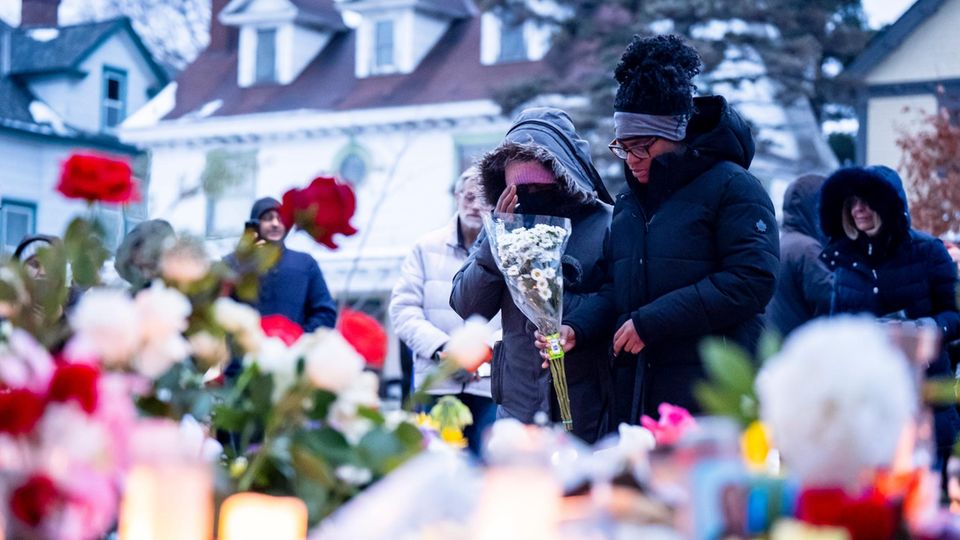 Unweit vom Tatort entfernt ist in Minneapolis eine Mahnwache entstanden