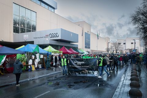 Proteste vor dem Audi-Werk in Brüssel im Dezember 2024