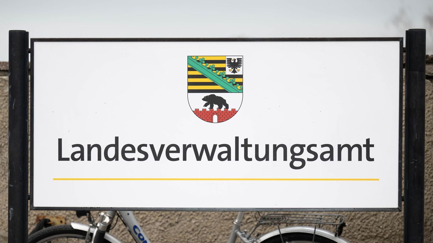 Das Landesverwaltungsamt ist die zuständige Rehabilitierungsbehörde. (Symbolbild) Foto: Hendrik Schmidt/dpa