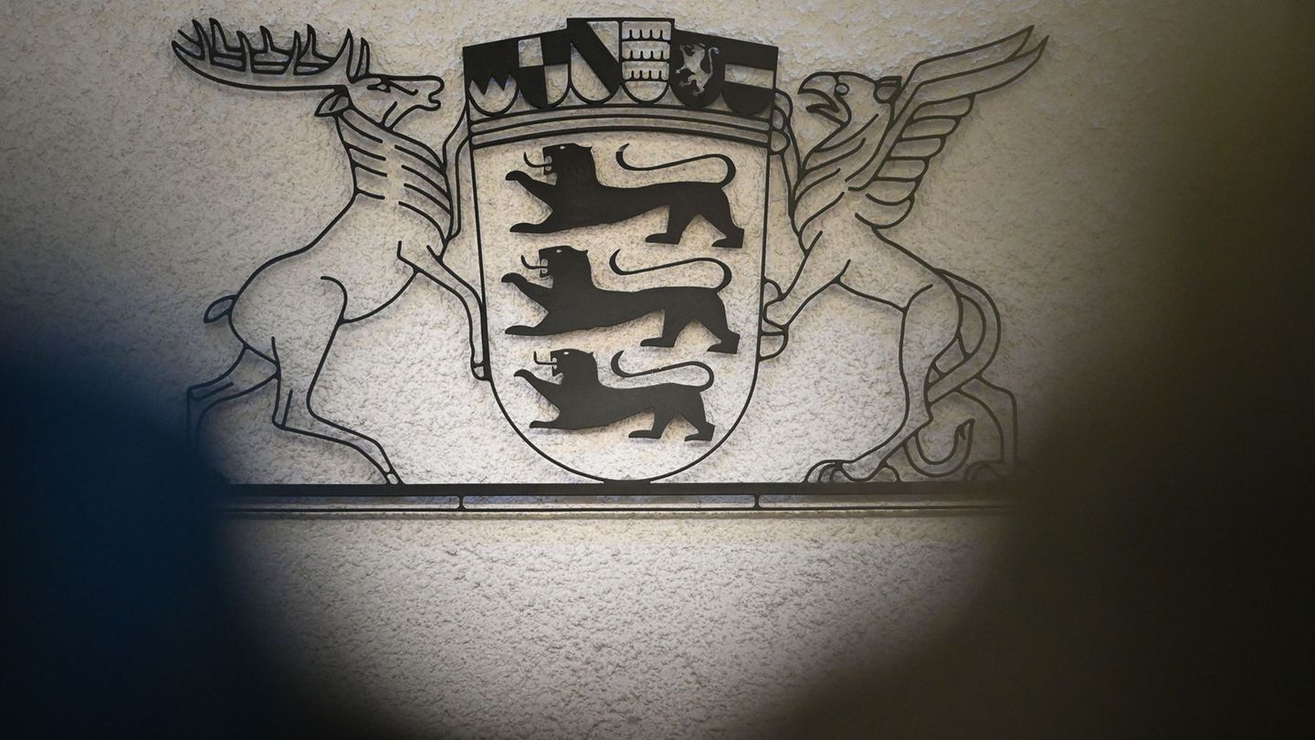 Wegen Mordes an einer Bekannten aus dem Fitnessstudio ist ein Mann zu lebenslanger Haft verurteilt worden.(Illustration) Foto: K