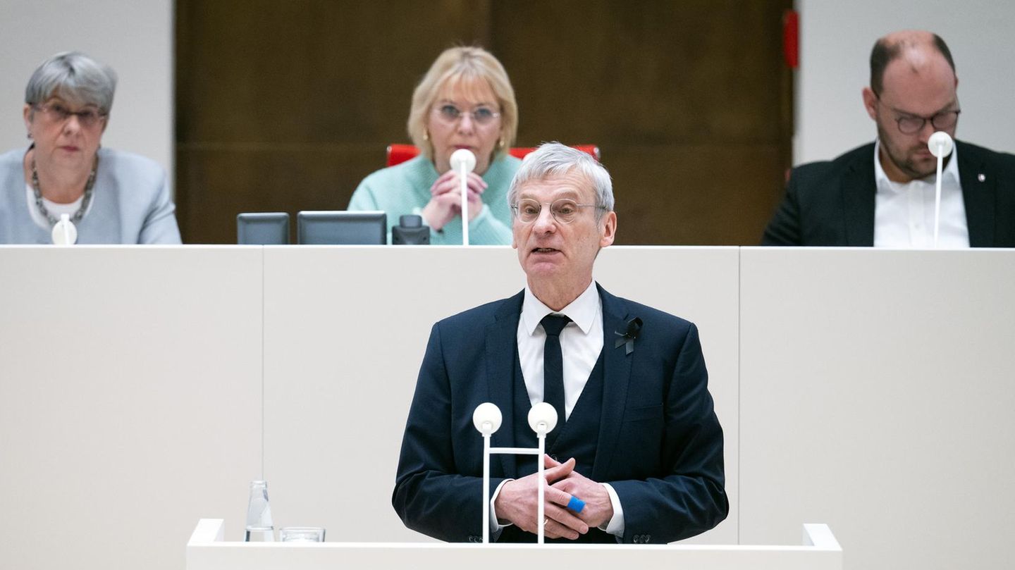Nach Koalitionsbruch: Brandenburger Landtag lehnt Neuwahl ab – BSW stimmt mit AfD