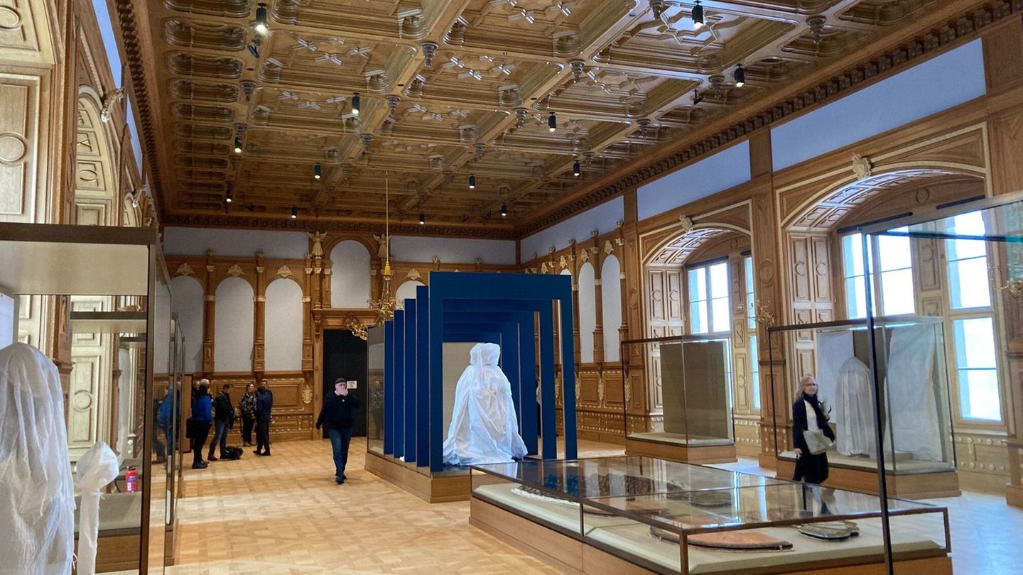 Der prächtige Saal im Dresdner Schloss ist bald wieder offen für Besucher. Foto: Jörg Schurig/dpa-Zentralbild/dpa
