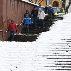 Aufgrund des Winterwetters kam es zu zahlreichen Unterrichtsausfällen in Thüringen. Foto: Hendrik Schmidt/dpa