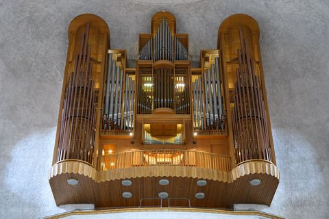 Die Jehmlich-Orgel in der Dresdner Kreuzkirche wird bis Ende März dieses Jahres umfangreich saniert (Archivbild). Foto: Robert M