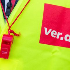 Im Tarifkonflikt des öffentlichen Dienstes geht es um mehr Geld für die Beschäftigten. (Symbolbild) Foto: Christophe Gateau/dpa