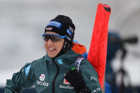 War trotz schlechten Wetters beim Schießtraining: Franziska Preuß. Foto: Hendrik Schmidt/dpa
