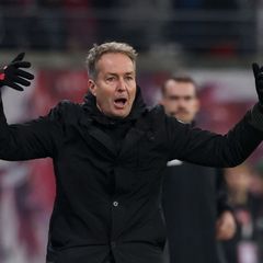 Der dänische Trainer Kasper Hjulmand macht sich Sorgen um Grönland. (Archivbild) Foto: Jan Woitas/dpa