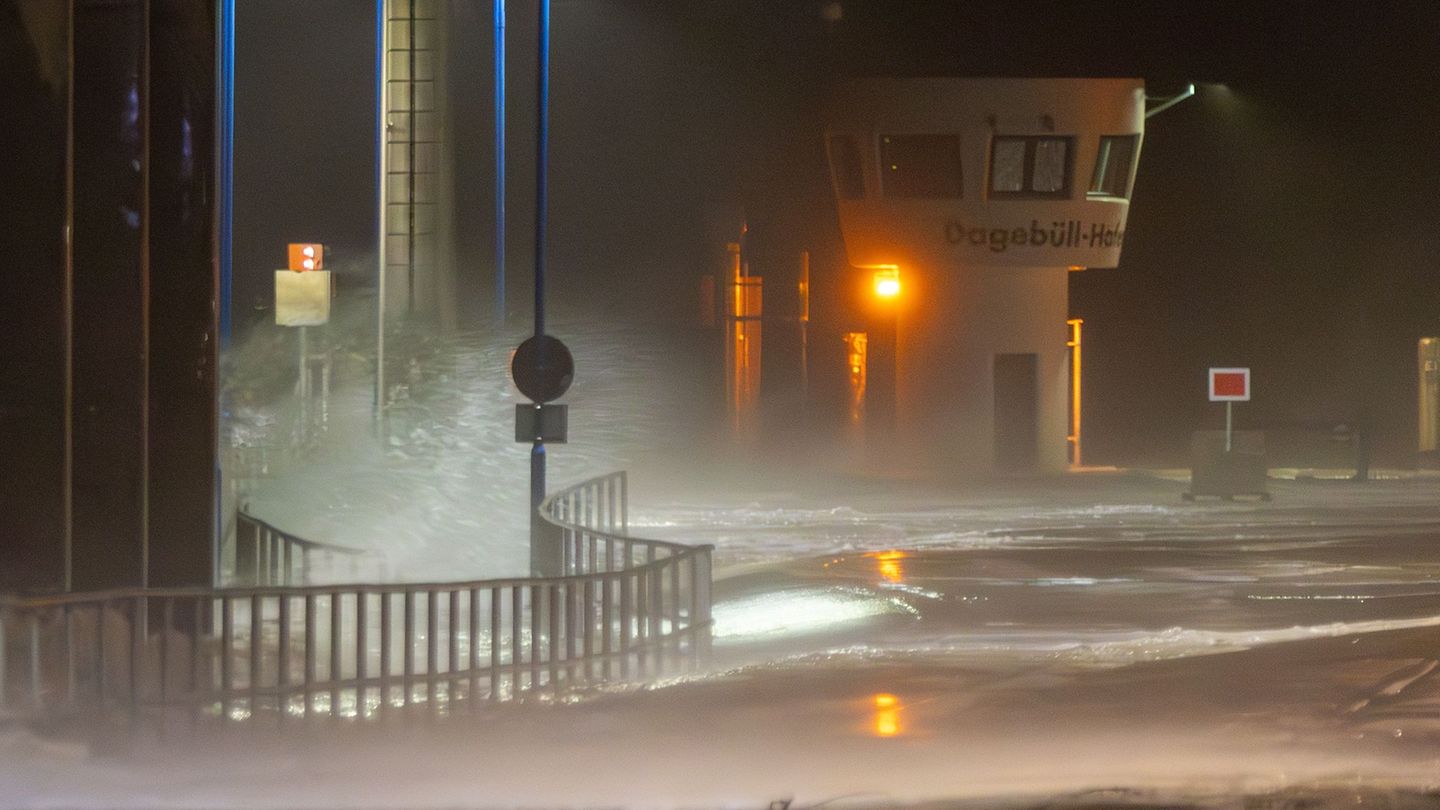 Seewetterdienst warnt vor Sturm ab der deutschen Nordseeküste. Foto: Bodo Marks/dpa