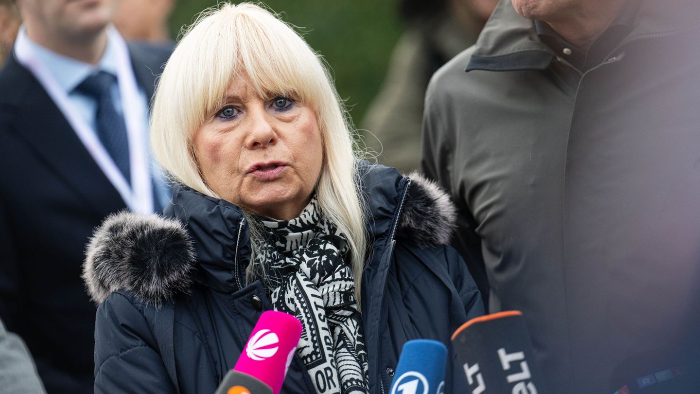 Innensenatorin Iris Spranger (SPD) bedankte sich bei den Hilfskräften, die während des Stromausfalls im Berliner Südwesten im Ei