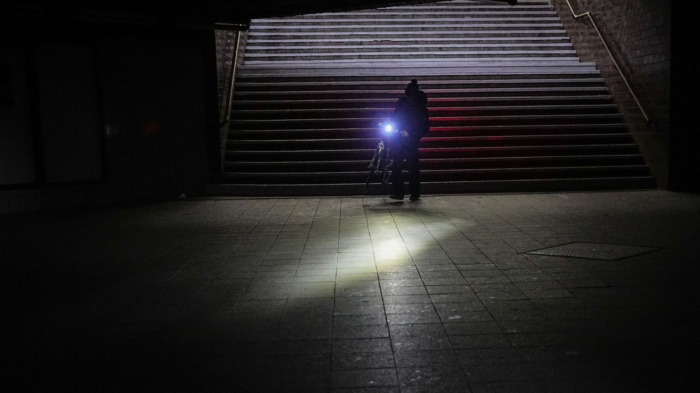 100.000 Menschen waren von dem Stromausfall in Berlin betroffen. Foto: Michael Kappeler/Dpa/dpa