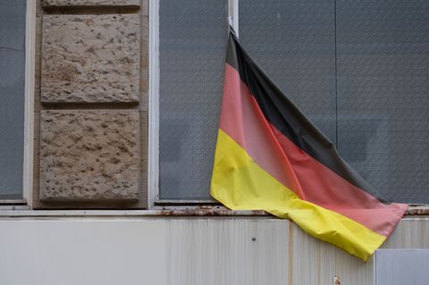 Auswanderung ist für jeden Fünften in Deutschland zumindest abstrakt ein Thema. (Symbolbild) Foto: Boris Roessler/dpa