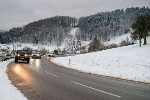 Im Schwarzwald rechnet der Deutsche Wetterdienst mit dutzenden Zentimetern Neuschnee. (Symbolbild) Foto: Uwe Anspach/dpa