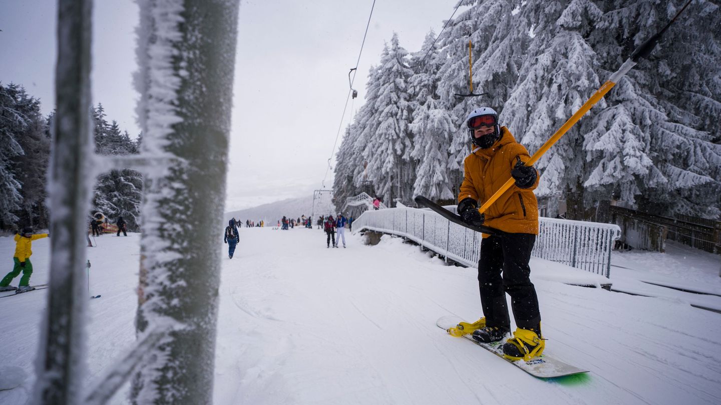 Die Wintersportgebiete sind zufrieden. (Archivbild) Foto: Andreas Arnold/dpa