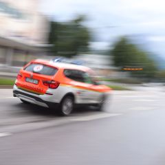 Der Verletzte ist mit einem Rettungshubschrauber in ein Krankenhaus gebracht worden. (Symbolbild) Foto: Karl-Josef Hildenbrand/d