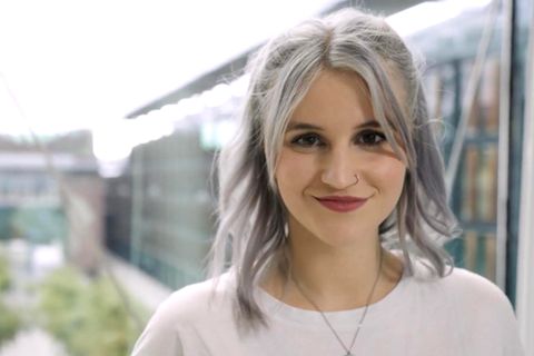 Julia Brandner spricht über ihre Sterilisation als Frau