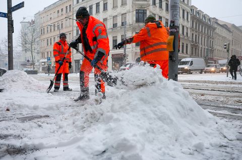 In Leipzig liegt zu viel Schnee für den Brückenlauf. (Archivbild) Foto: Jan Woitas/dpa