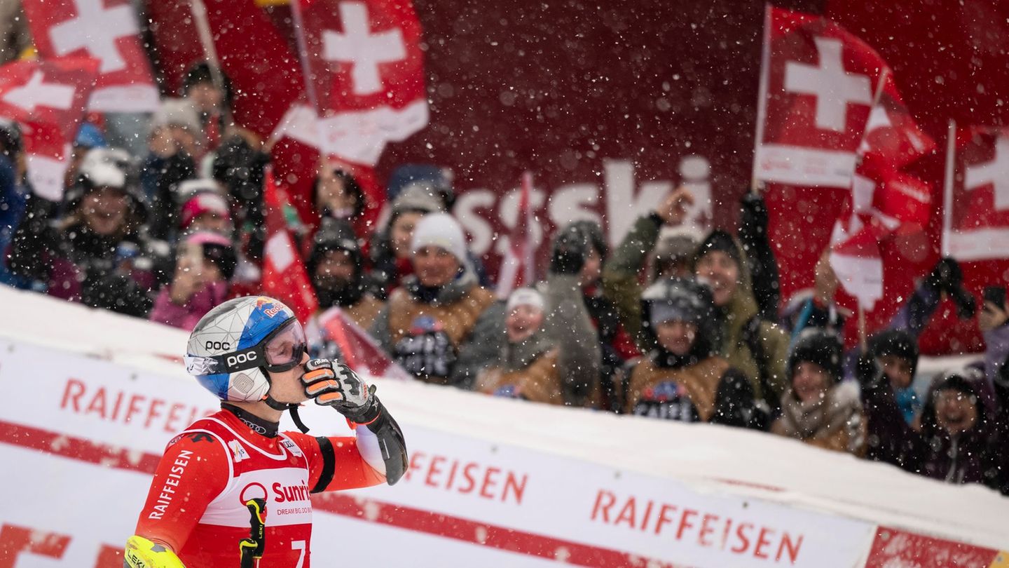 Marco Odermatt triumphierte im fünften Jahr nacheinander in Adelboden. Foto: Jean-Christophe Bott/KEYSTONE/dpa