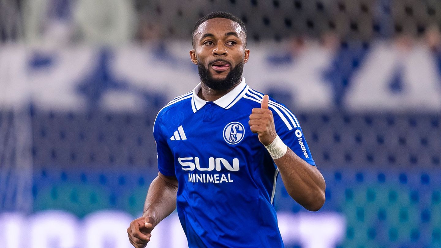 Moussa Sylla traf im Test gegen Osnabrück. (Archivbild) Foto: David Inderlied/dpa