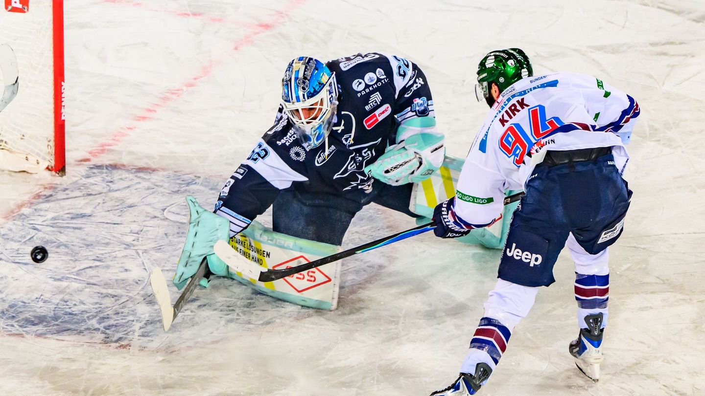 Deutsche Eishockey Liga: Knapper Sieg im Winter Game: Offensivduo rettet die Eisbären