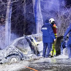 Eine 27-Jährige ist in Dorsten mit ihrem Auto von der Straße abgekommen und hat sich schwer verletzt. Foto: Marc Gruber/7aktuell