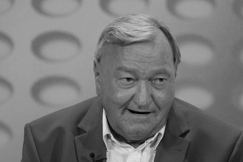 Der Schweizer Bestsellerautor Erich von Däniken ist tot.