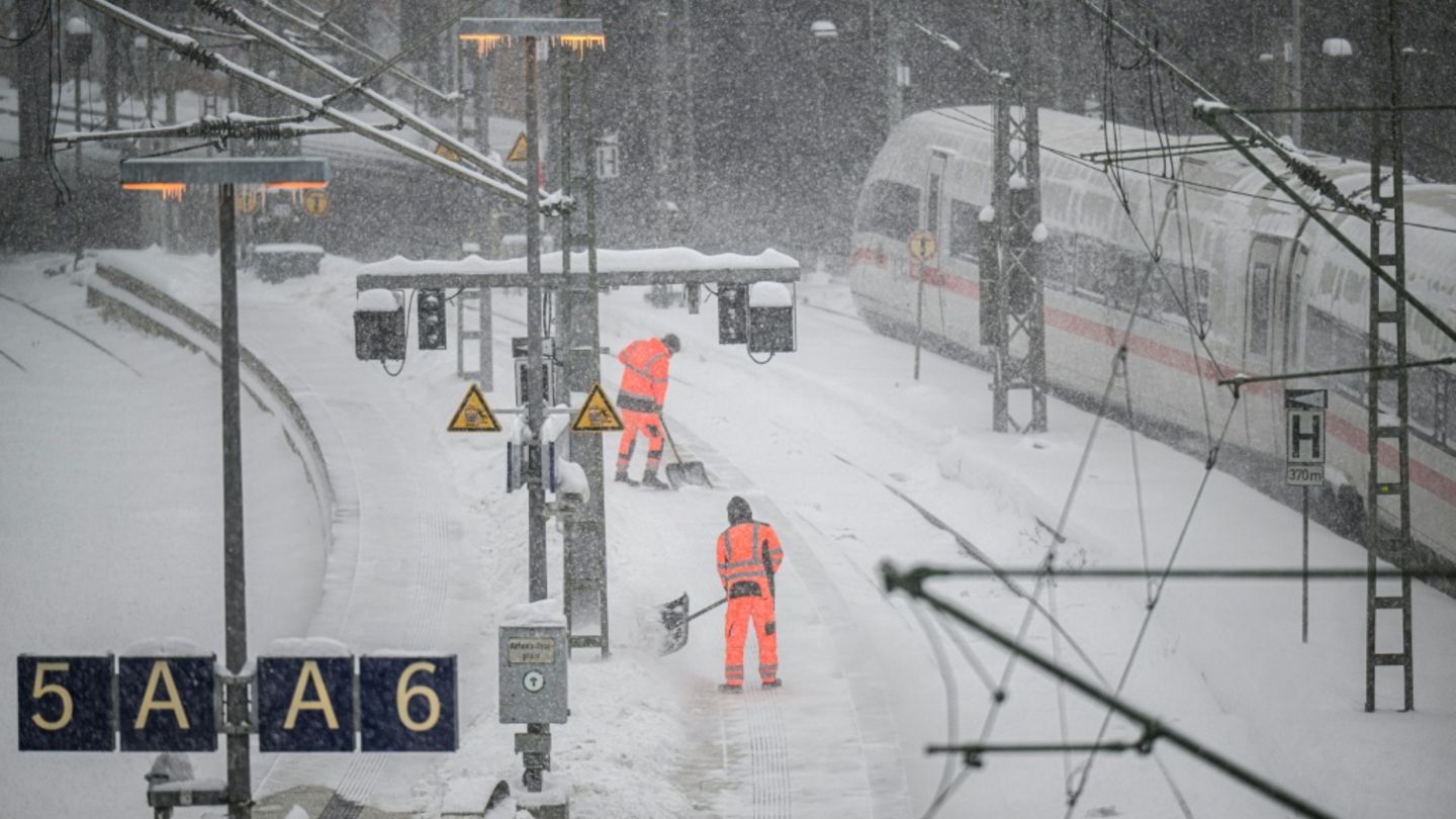 Räumarbeiten am Hamburger Hauptbahnhof