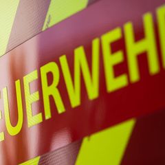 Die Feuerwehr hatte die Flammen schnell im Griff. (Symbolbild) Foto: Marijan Murat/dpa