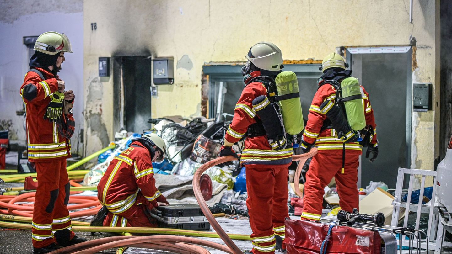 Über 100.000 Euro Schaden soll bei dem Brand in Geislingen an der Steige entstanden sein. Foto: Simon Zeiher/onw-images/dpa