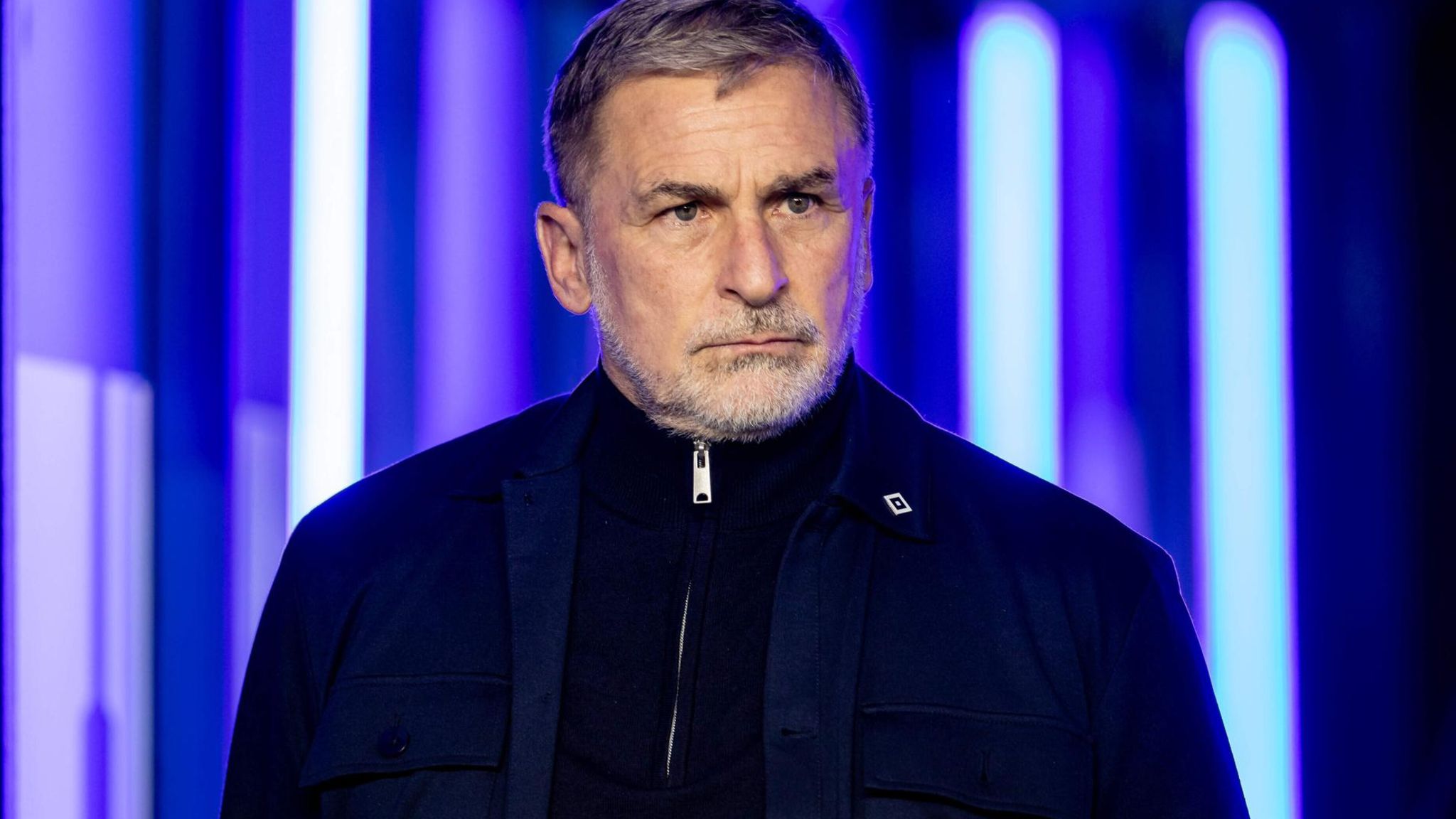 Stefan Kuntz betritt im Dezember 2025 den Stadiontunnel