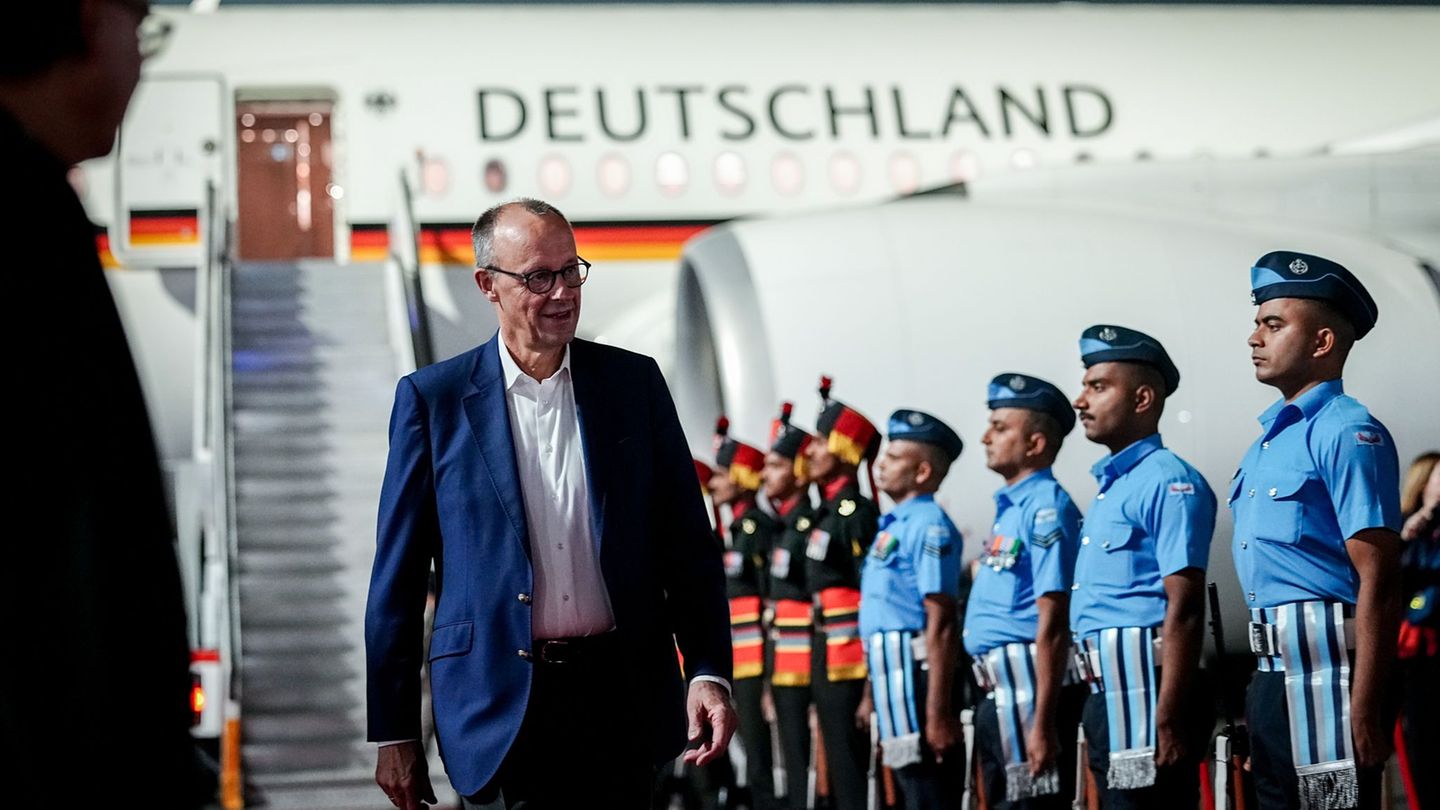 Kanzler bei Modi: Merz in Indien: Es geht um Handel, Rüstung und Russland