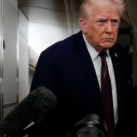 Der Iran wolle mit den USA verhandeln - sagt US-Präsident Trump. Foto: Julia Demaree Nikhinson/AP/dpa