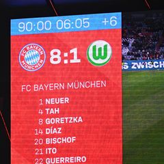 1:8 - so hoch hat der VfL Wolfsburg nie zuvor in der Bundesliga verloren. Foto: Tom Weller/dpa