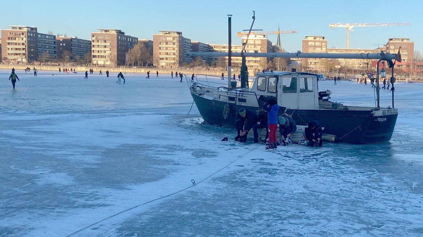 Besonders am Montagmorgen ist es sehr kalt in Berlin und Brandenburg. (Symbolbild) Foto: Anja Mia Neumann/dpa