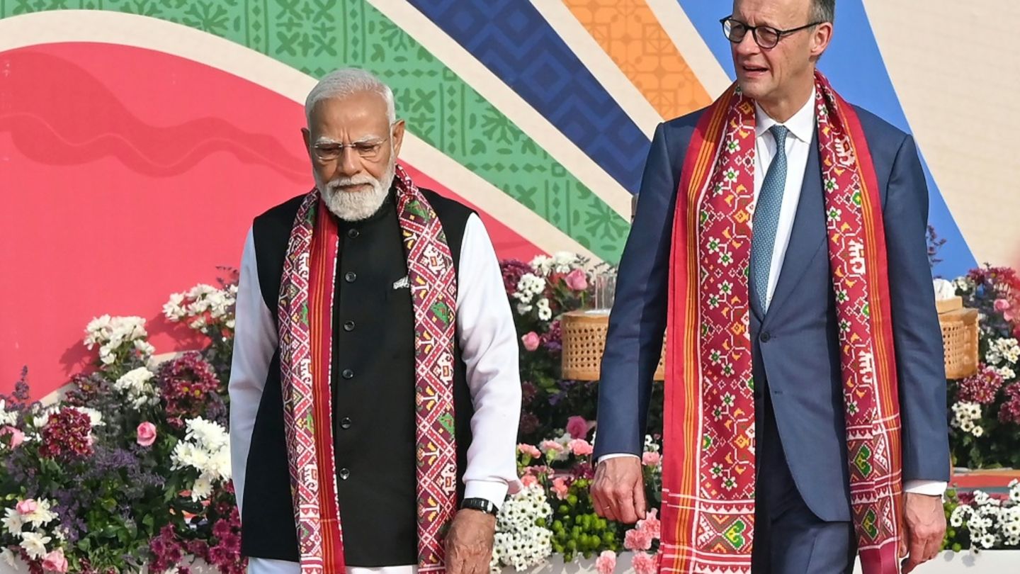 Merz zu Besuch in Indien neben Premier Modi