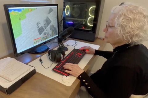 Oma startet Streamingkanal