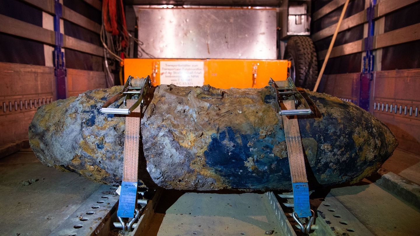 Bomben-Blindgänger in Düsseldorf - hier ein Fund vor sechs Jahren (Archivbild) Foto: Christophe Gateau/dpa