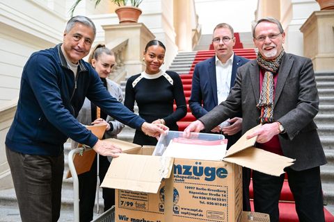 Die Volksinitiative sammelte mehr Stimmen als gefordert. Foto: Sebastian Christoph Gollnow/dpa