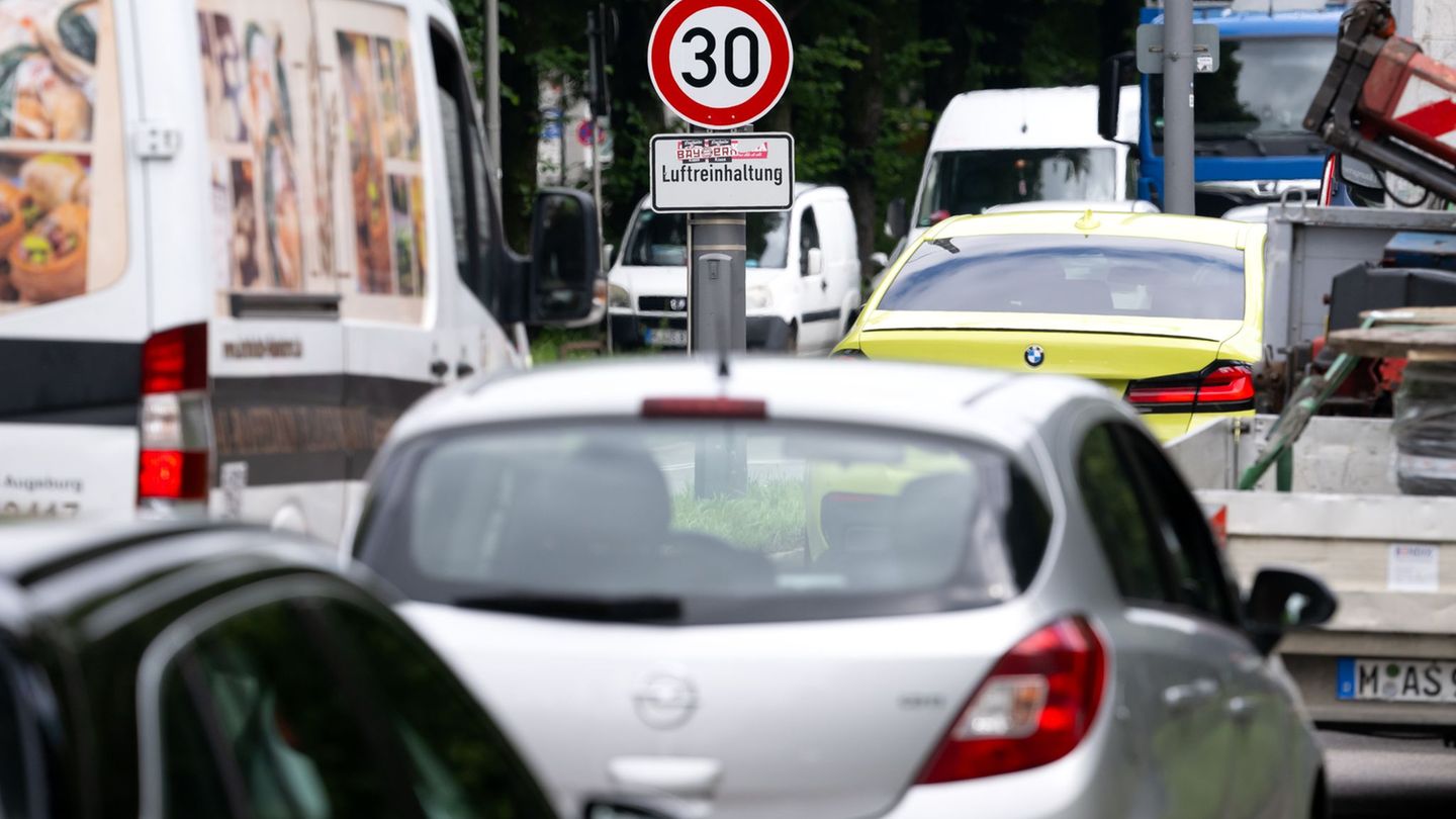 Seit Juni 2024 galt auf einem Abschnitt des Mittleren Rings Tempo 30. (Archivbild) Foto: Sven Hoppe/dpa