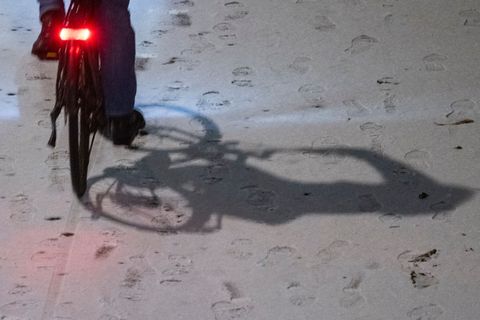 Bis zum Mittag hob der Wetterdienst seine Warnungen auf. Foto: Marijan Murat/dpa