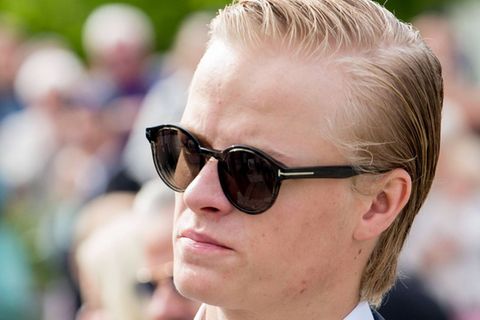 Marius Borg Høiby muss bald vor Gericht. Wegen weiterer Vorwürfe soll seine neue Wohnung in Oslo durchsucht worden sein.