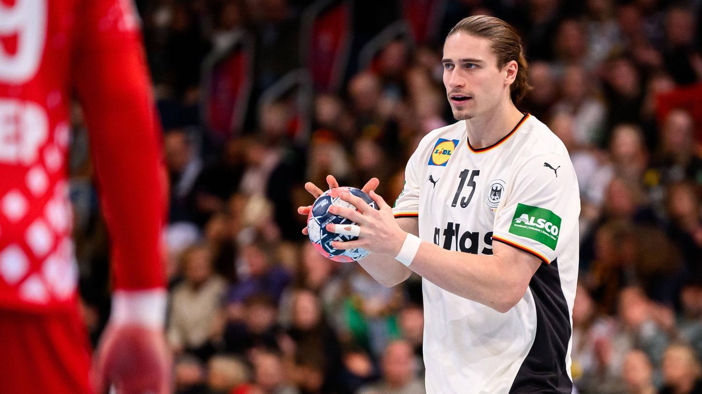 Juri Knorr im Spiel der deutschen Handball-Nationalmannschaft gegen Kroatien