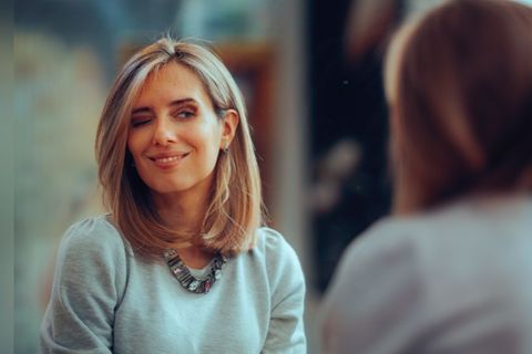 Long Bobs sind perfekt für alle, die sich nicht zwischen kurzen und langen Haaren entscheiden können.