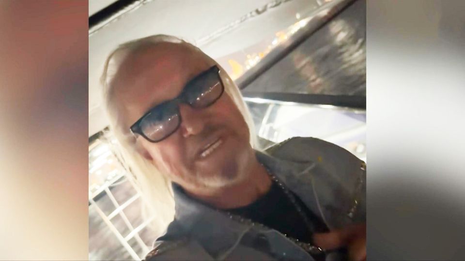 Robert Geiss auf seiner Yacht