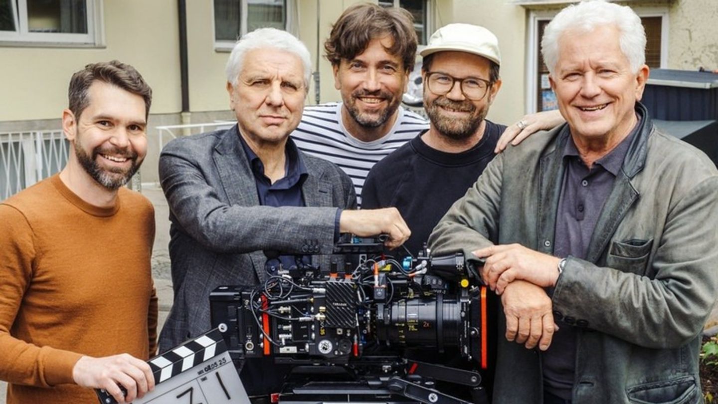 Tatort: Udo Wachtveitl (2.v.l.) und Miroslav Nemec (r.) als Sonntagskrimi-