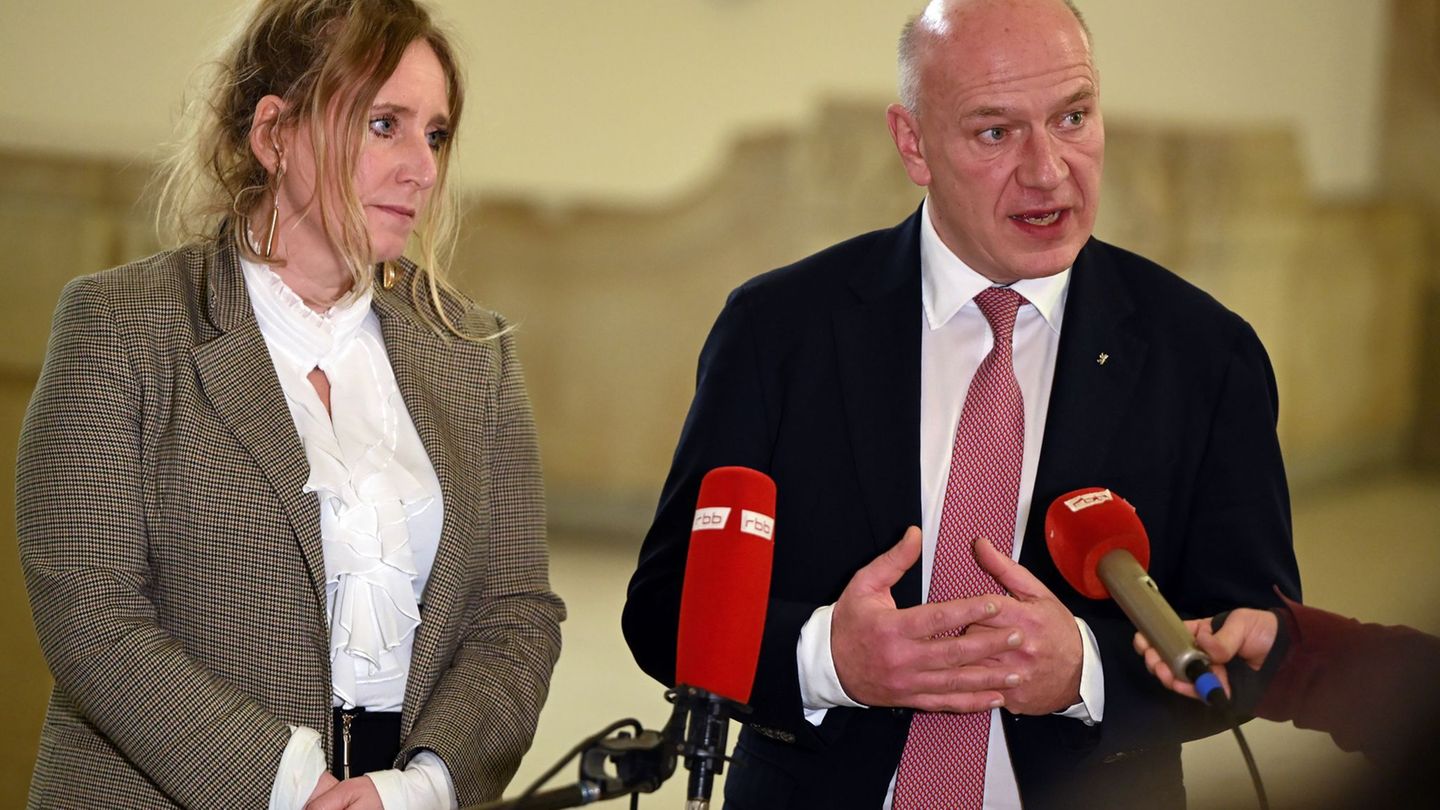 Der Berliner Senat tagte im Rathaus Charlottenburg. Foto: Lilli Förter/dpa