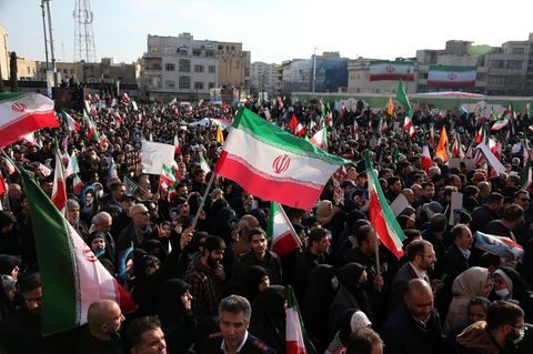 Merz prophezeit Ende des Regimes im Iran – ist das klug?