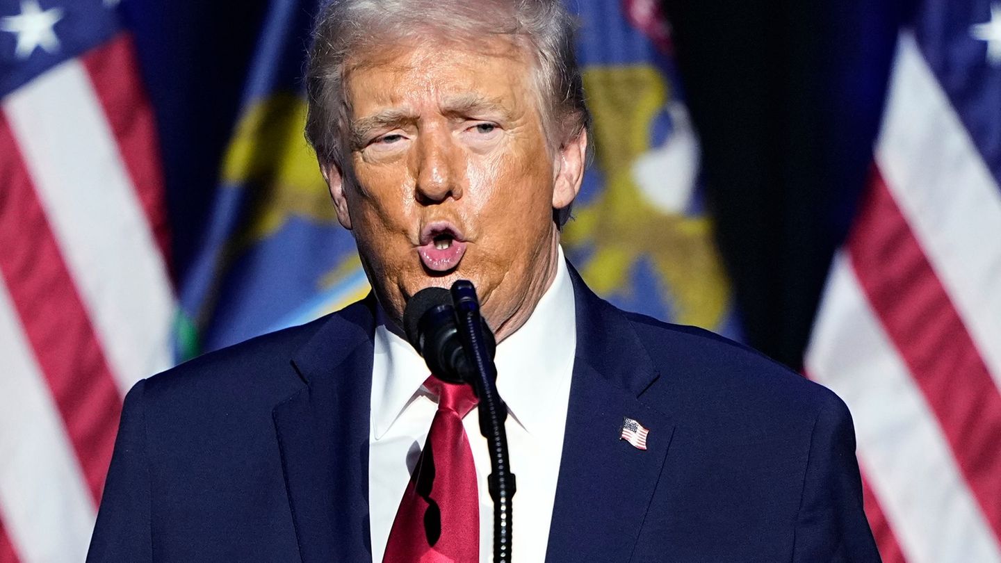 Auch um obszöne Gesten nicht verlegen: Auf unrühmliche Beschimpfungen reagiert der US-Präsident schon auch mal mit dem Mittelfin